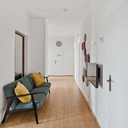 Apartment Fuer 13 Gaeste, 5 Schlafzimmer, 2 Baeder, 2 Loggia'S, Leipzig Zentrum Ost Exteriér fotografie