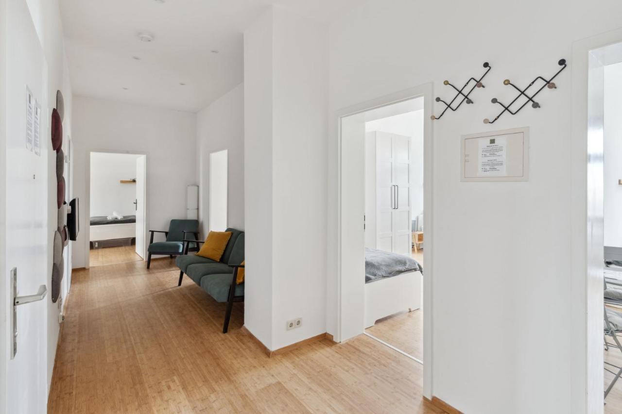 Apartment Fuer 13 Gaeste, 5 Schlafzimmer, 2 Baeder, 2 Loggia'S, Leipzig Zentrum Ost Exteriér fotografie
