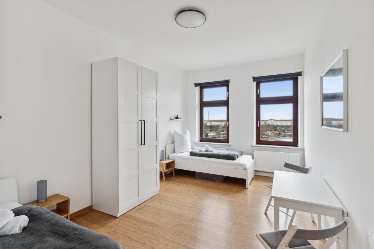 Apartment Fuer 13 Gaeste, 5 Schlafzimmer, 2 Baeder, 2 Loggia'S, Leipzig Zentrum Ost Exteriér fotografie